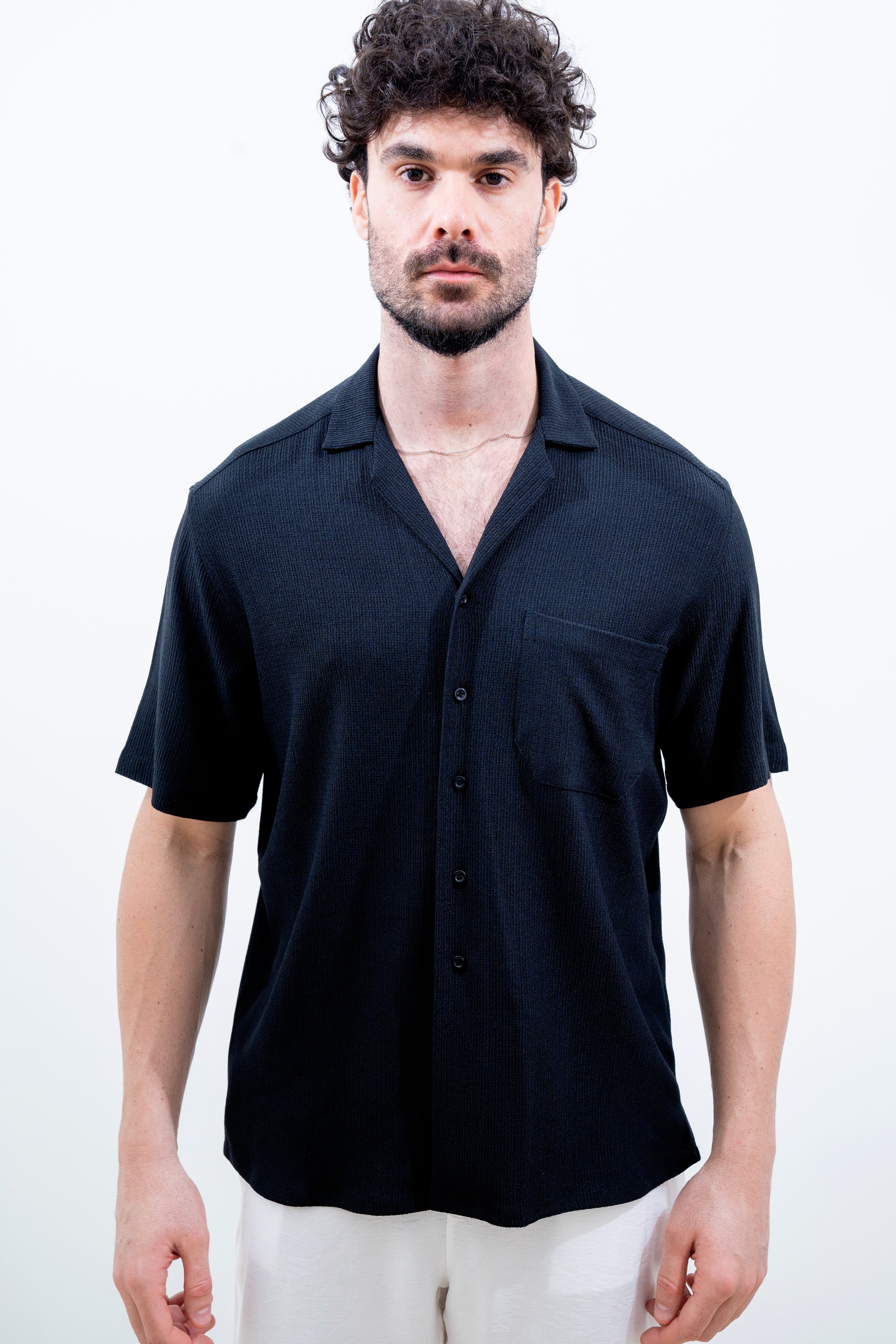 Black Linen Short-Sleeve
